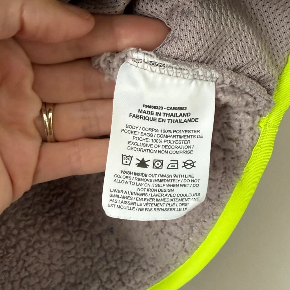 Nike Sherpa 1/4 Zip Women’s Tan and Neon‎ Yellow Fleece Jacket Size Medium